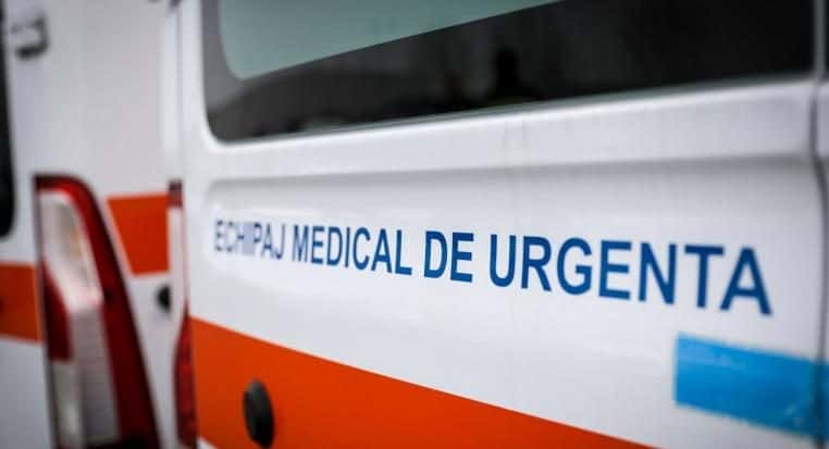 Update/ Tânără găsită moartă în locuința sa din Târgu-Jiu. Unul din câinii femeii a murit după șocul pierderii stăpânei