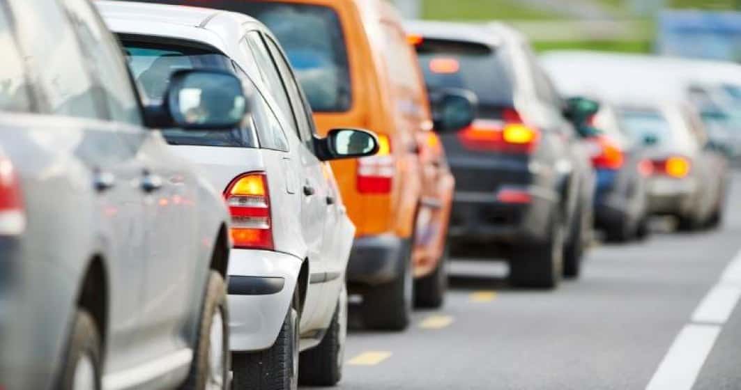 Vești proaste pentru posesorii de mașini vechi! S-ar putea trezi cu noi restricții de circulație în orașe