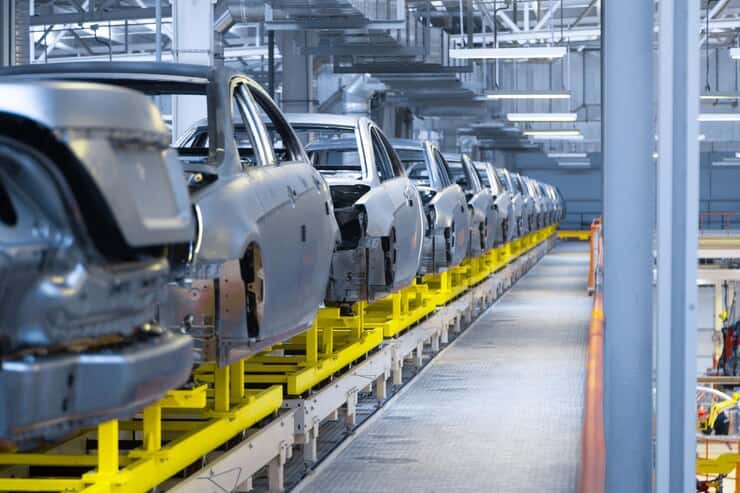 Noi disponibilizări în industria auto
