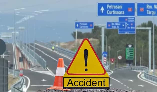 Accident pe Centura orașului. O persoană, încarcerată