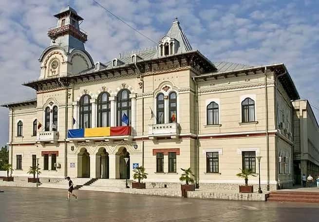 Proiectul de reabilitare a Prefecturii Gorj amânat cu încă 3 luni