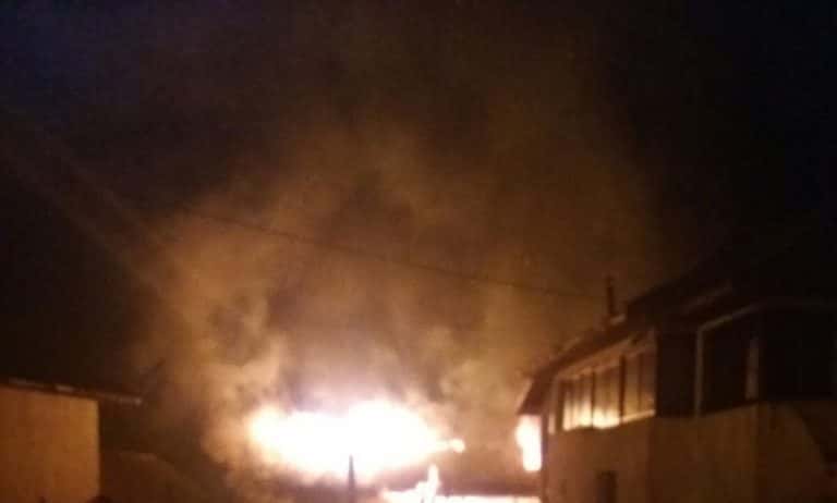 Incendiu la o casă din Peștișani