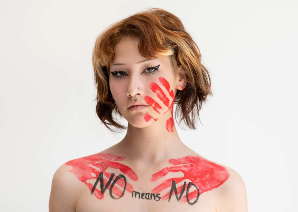25 noiembrie: Ziua Internațională pentru Eliminarea Violenței împotriva Femeilor