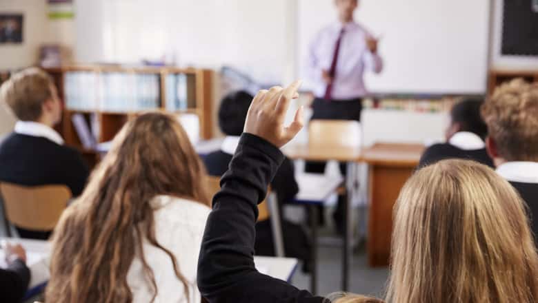 Noile planuri-cadru pentru liceu vor fi puse în consultare publică