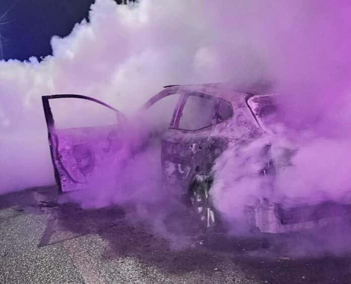 Stoina: Autoturismul unui consilier local, incendiat