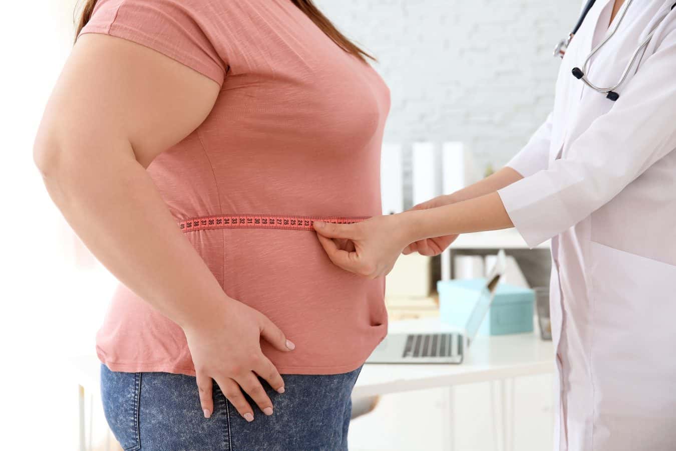 Semnal de alarmă tras de medici: jumătate din populaţia României depășește greutatea normală