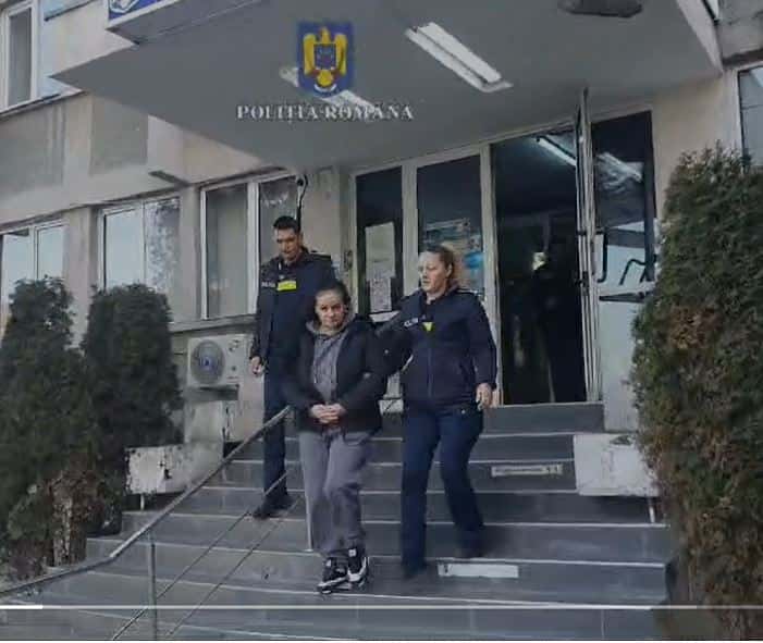 30 de zile arest la domiciliu în cazul asistentei care a furat bani și bijuterii din cabinetul medical unde lucra