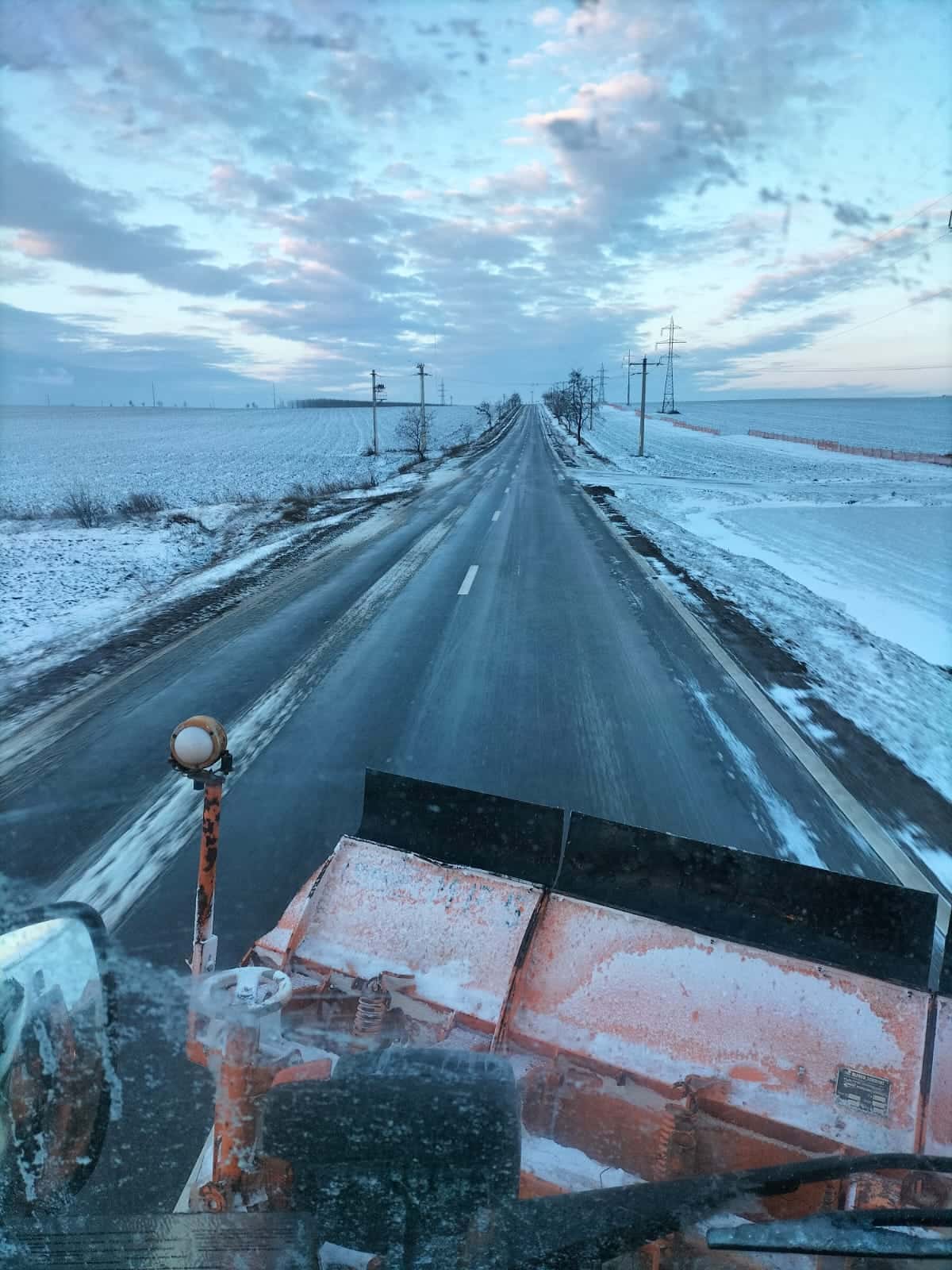 Drumarii acționează în permanență pentru a oferi condiții de siguranță participanților la trafic
