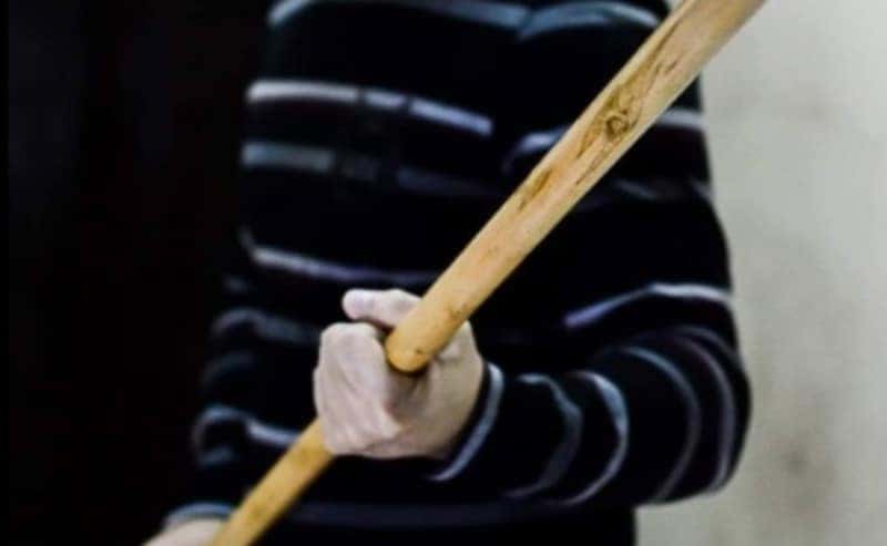 Bărbat din Vladimir, lovit cu parul în cap