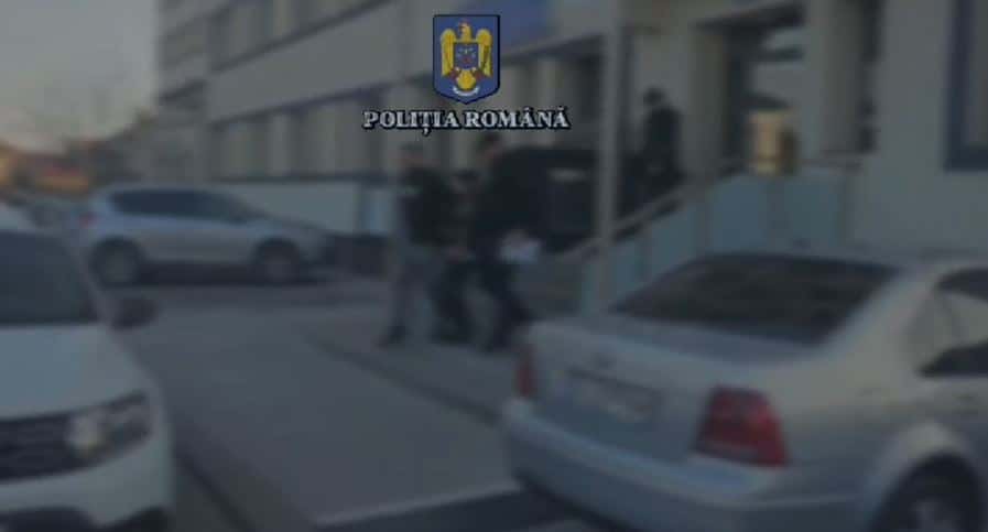 Consilier AUR, săltat de polițiștii gorjeni pentru furt de cupru