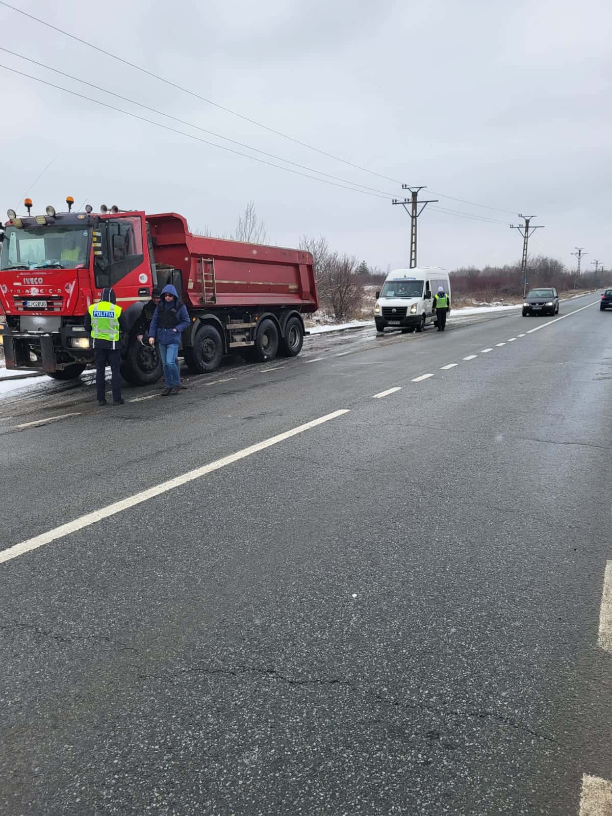 Sute de amenzi aplicate de polițiști, în urma controalelor făcute la transportatori