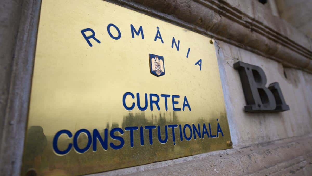 Curtea Constituțională a României dezbate astăzi sesizările în legătură cu legea care permite armatei să doboare dronele ce pătrund în spațiul aerian al țării