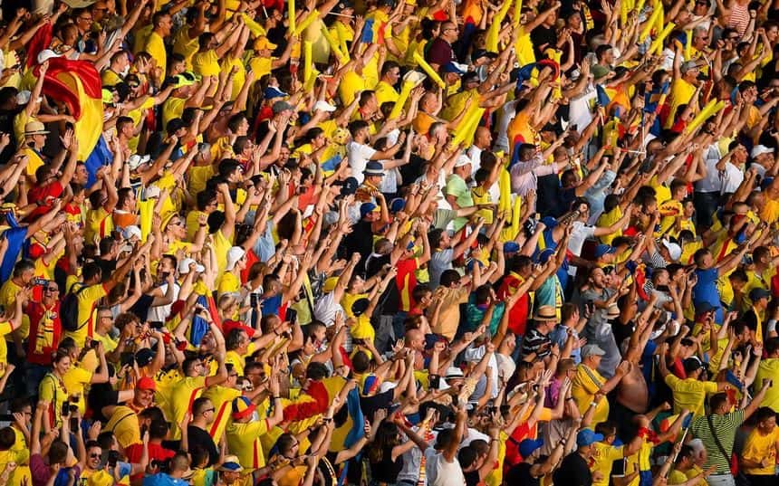 800 de suporteri vor asista, astăzi, la antrenamentul tricolorilor