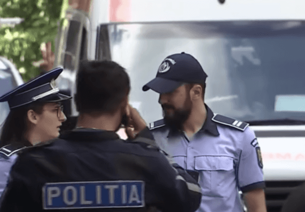 Polițiștii pot pătrunde în orice spațiu unde o persoană este agresată