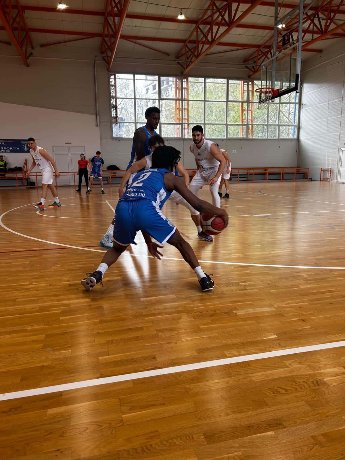 CSM Târgu Jiu, victorie importantă în Ardeal. CS Universitatea Cluj – CSM Târgu Jiu 57-93