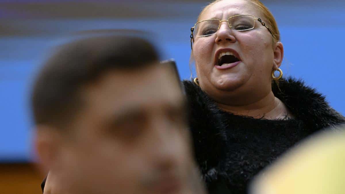 Persoanele agresive riscă o interdicție de doi ani în Palatul Parlamentului
