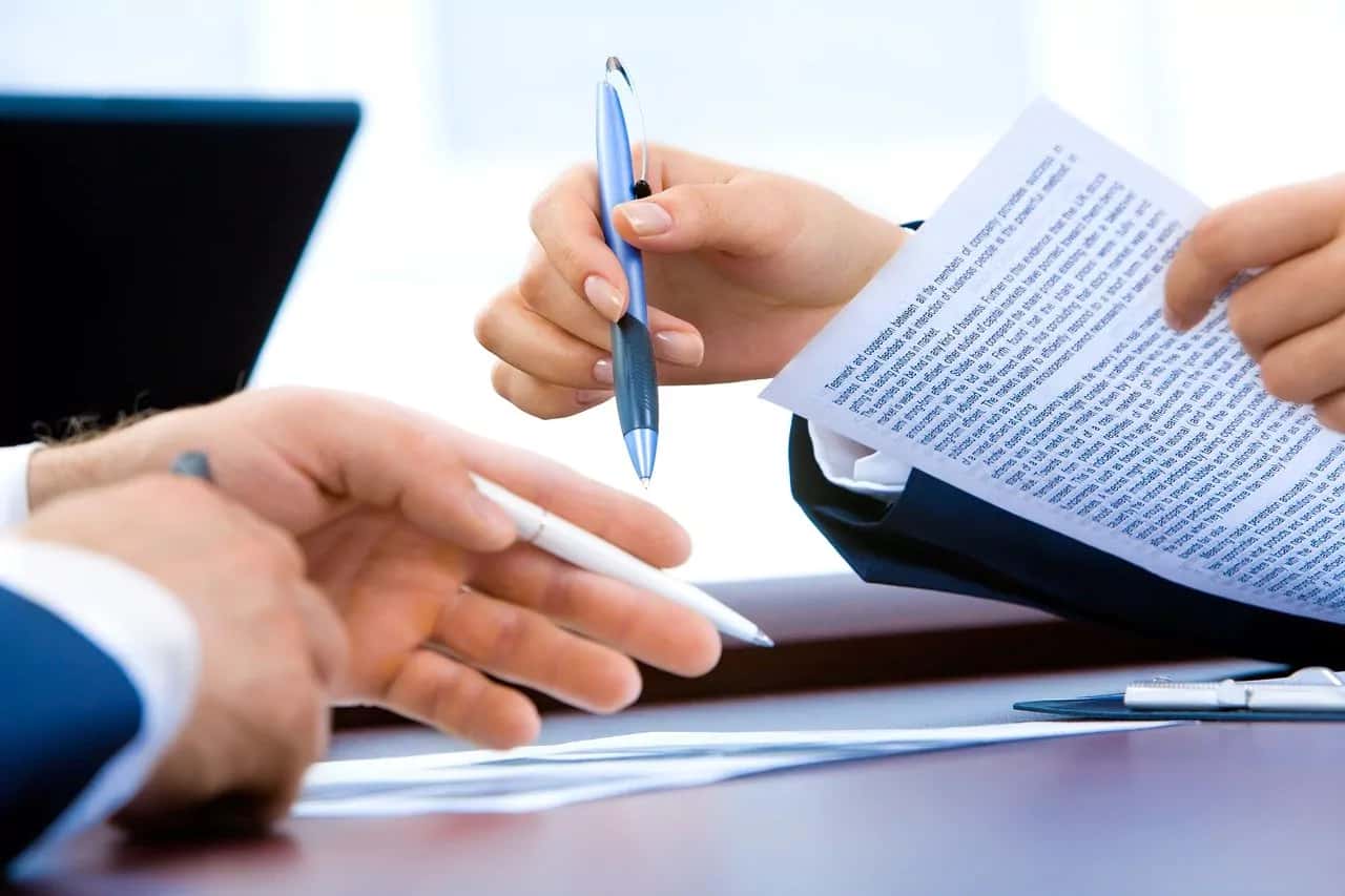 ANRE propune o garanţie de 30% din valoare pentru contractele încheiate pe pieţele de energie electrică