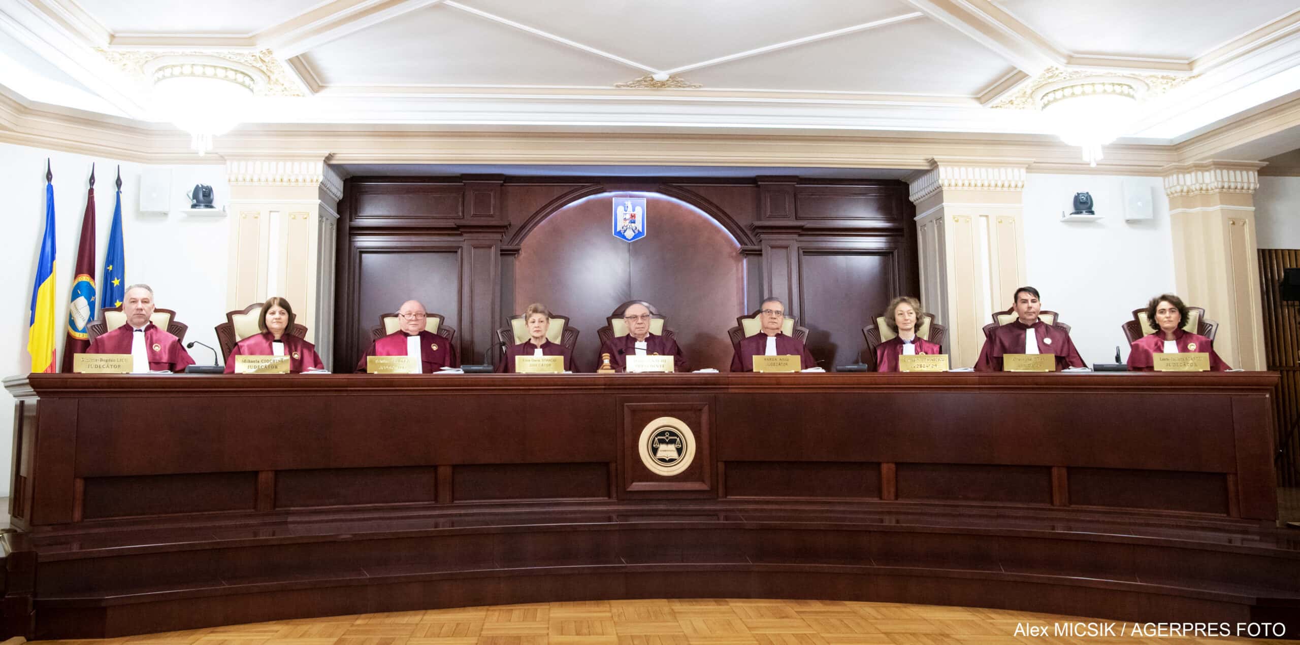 CCR elimină obligația publicării declarațiilor de avere online