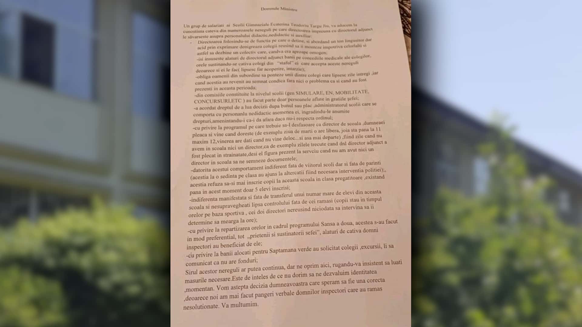 Scandal la Școala „Ecaterina Teodoroiu”: angajații acuză conducerea de abuzuri și nereguli