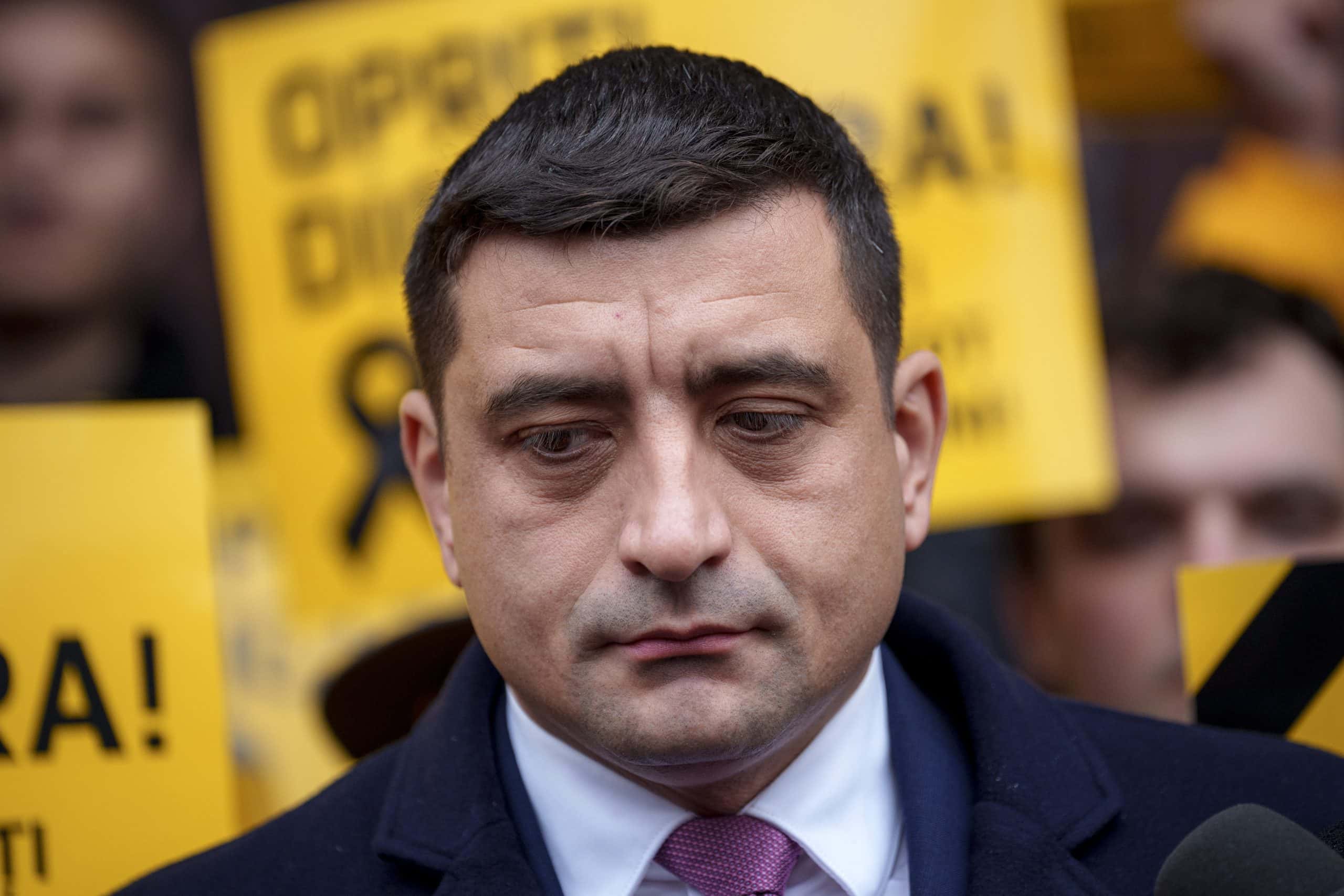 Scrisori ilegale în campania AUR. BEC cere retragerea lor imediată