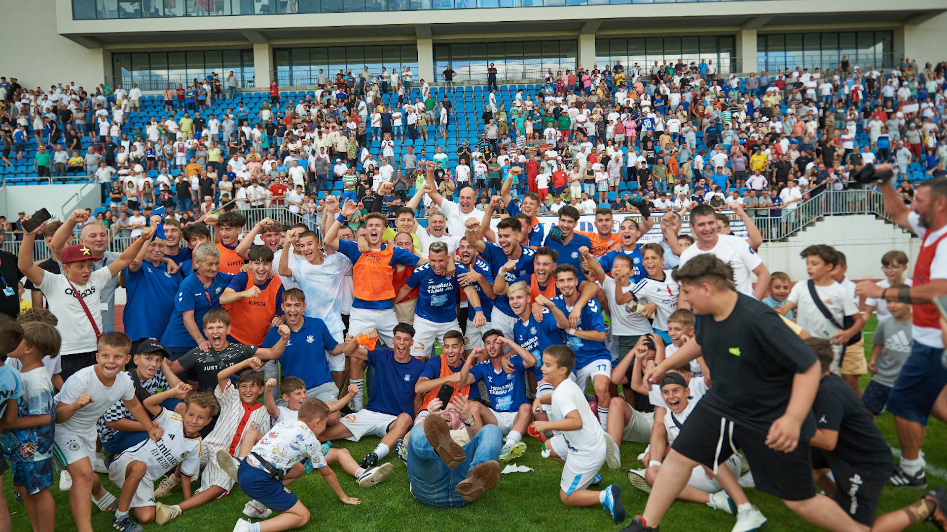 CSM Târgu Jiu a promovat în Liga a 3-a