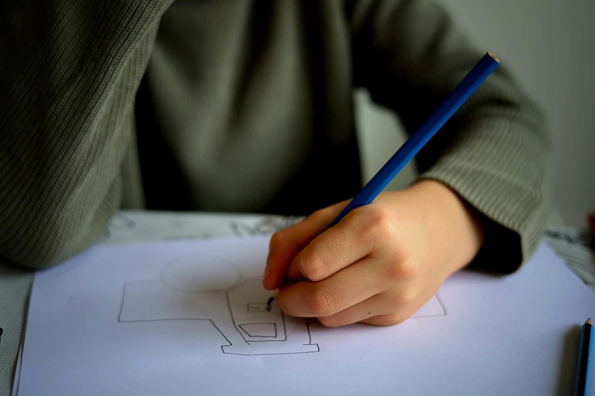 Noi prevederi privind catalogul și mediile școlare