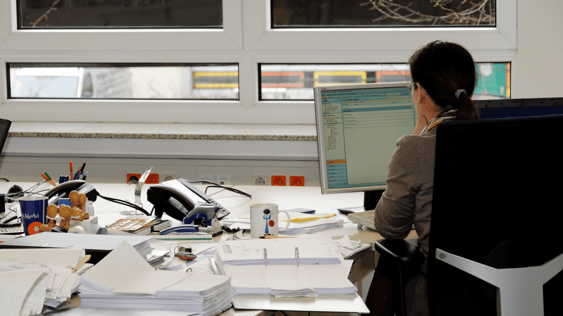 Reducere de aproape 32.000 de posturi la stat în 2025