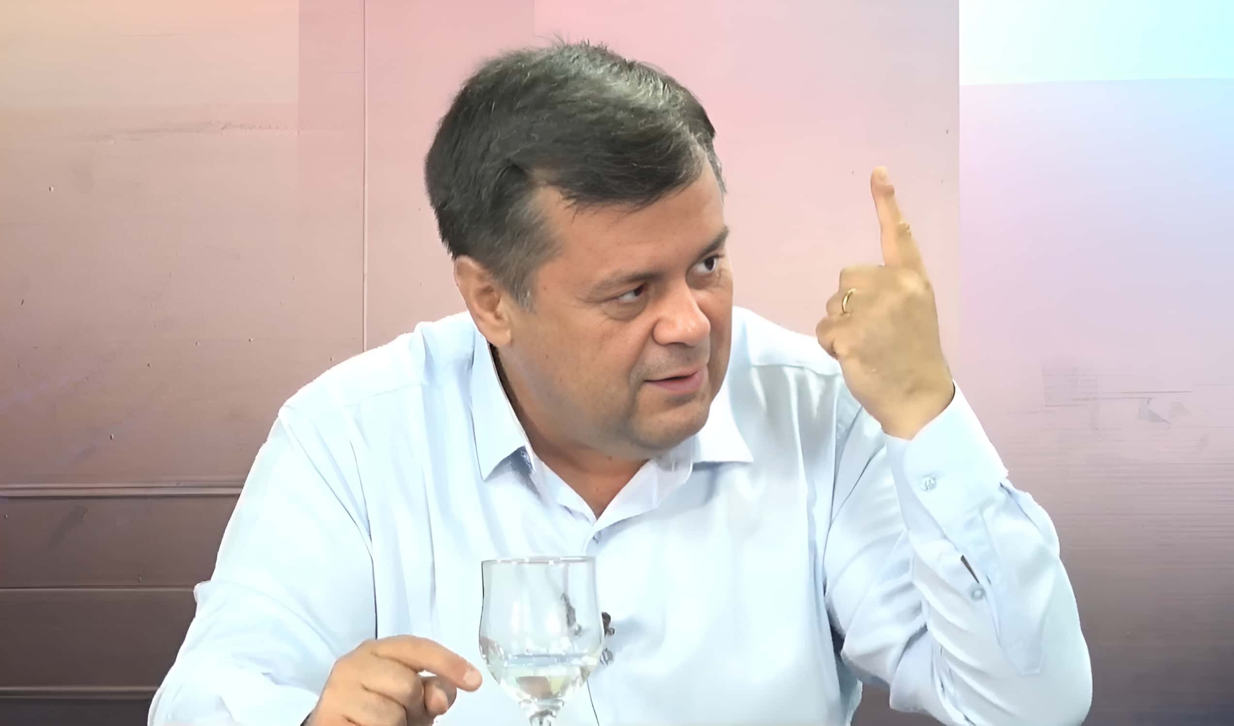 PNL Târgu Jiu susține suspendarea primarului Marcel Romanescu