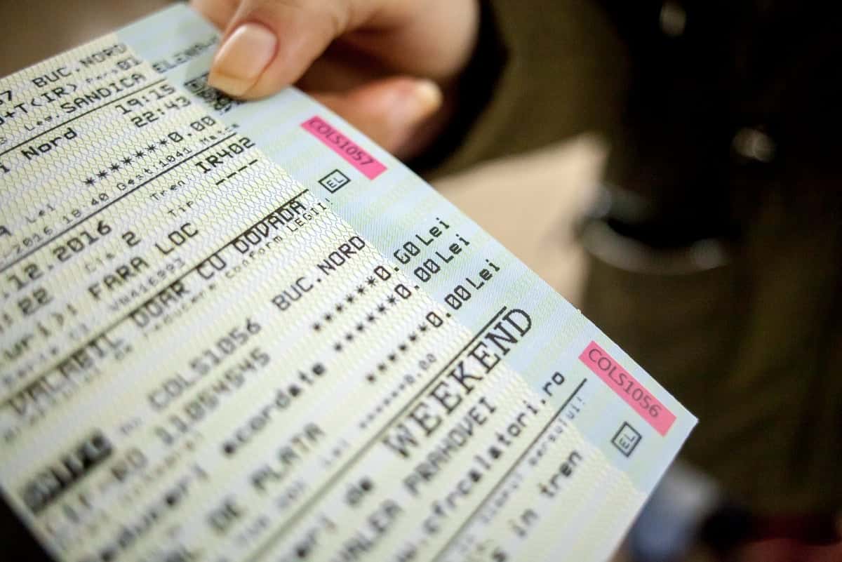 Reduceri la biletele de tren pentru studenții până în 30 de ani