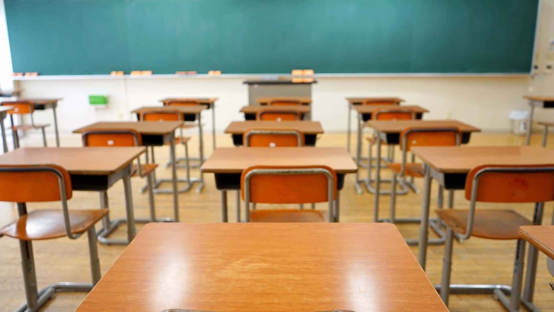 Bursele sociale ar putea fi suspendate în vacanțele elevilor