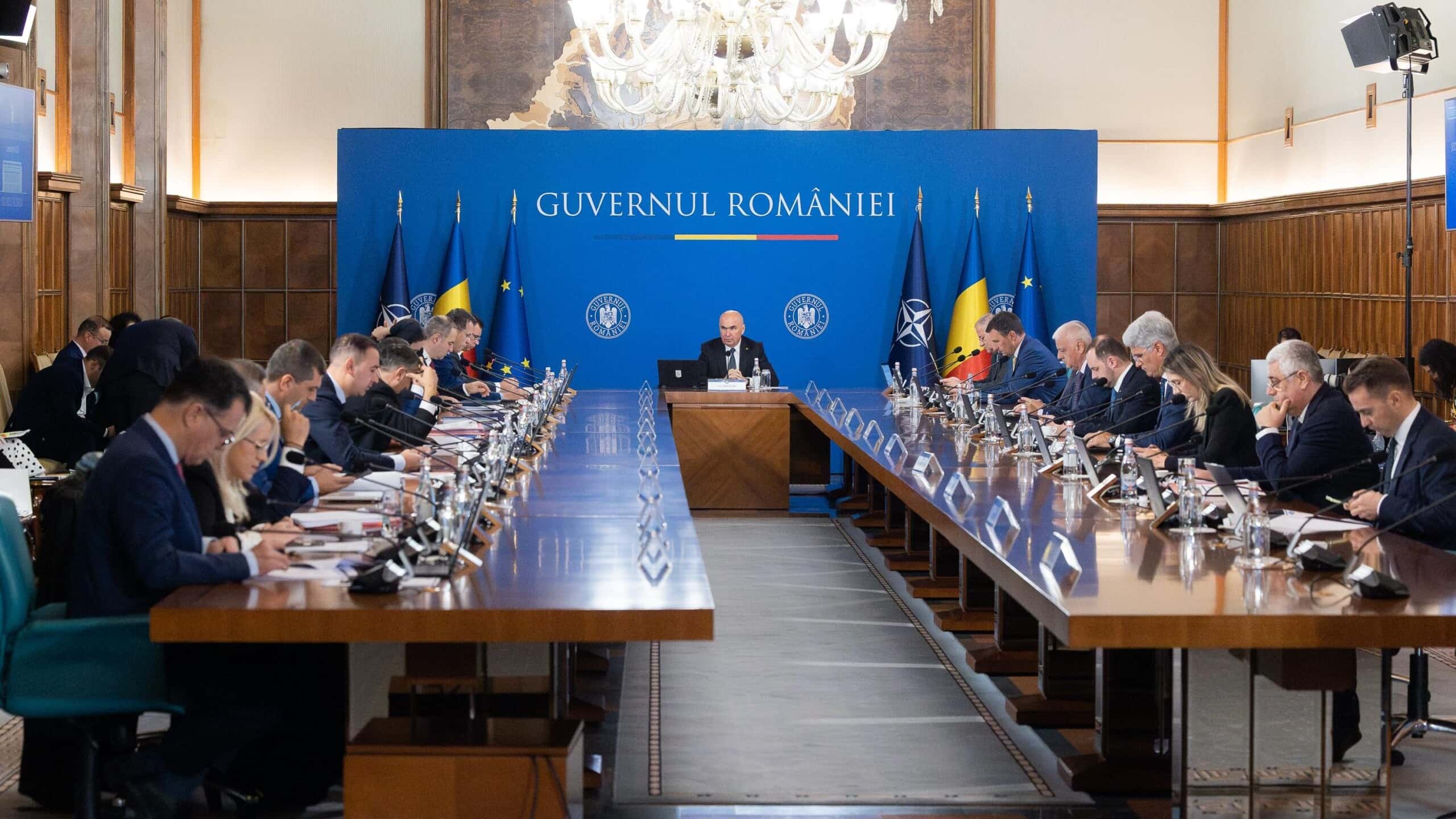 Premierul Bolojan reduce subvențiile partidelor politice în 2025