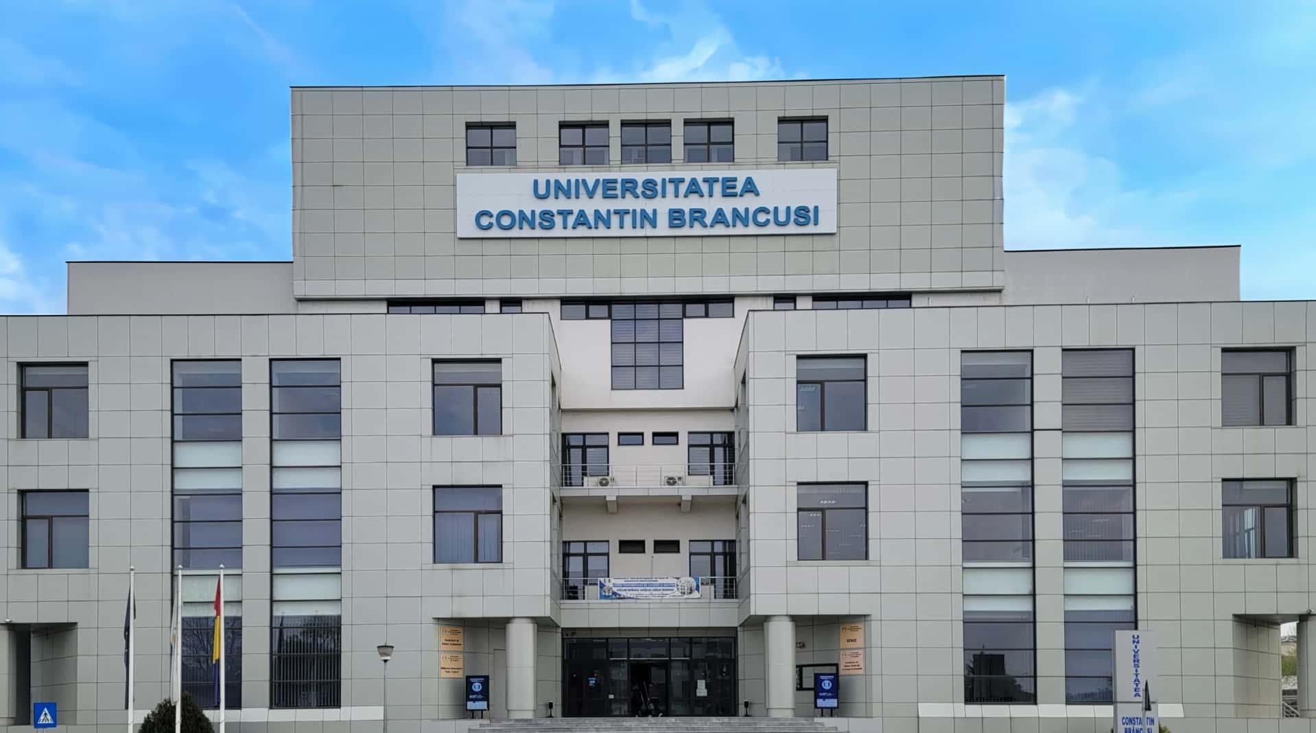 Tabără de vară pentru viitorii studenți ai Universității Constantin Brâncuși