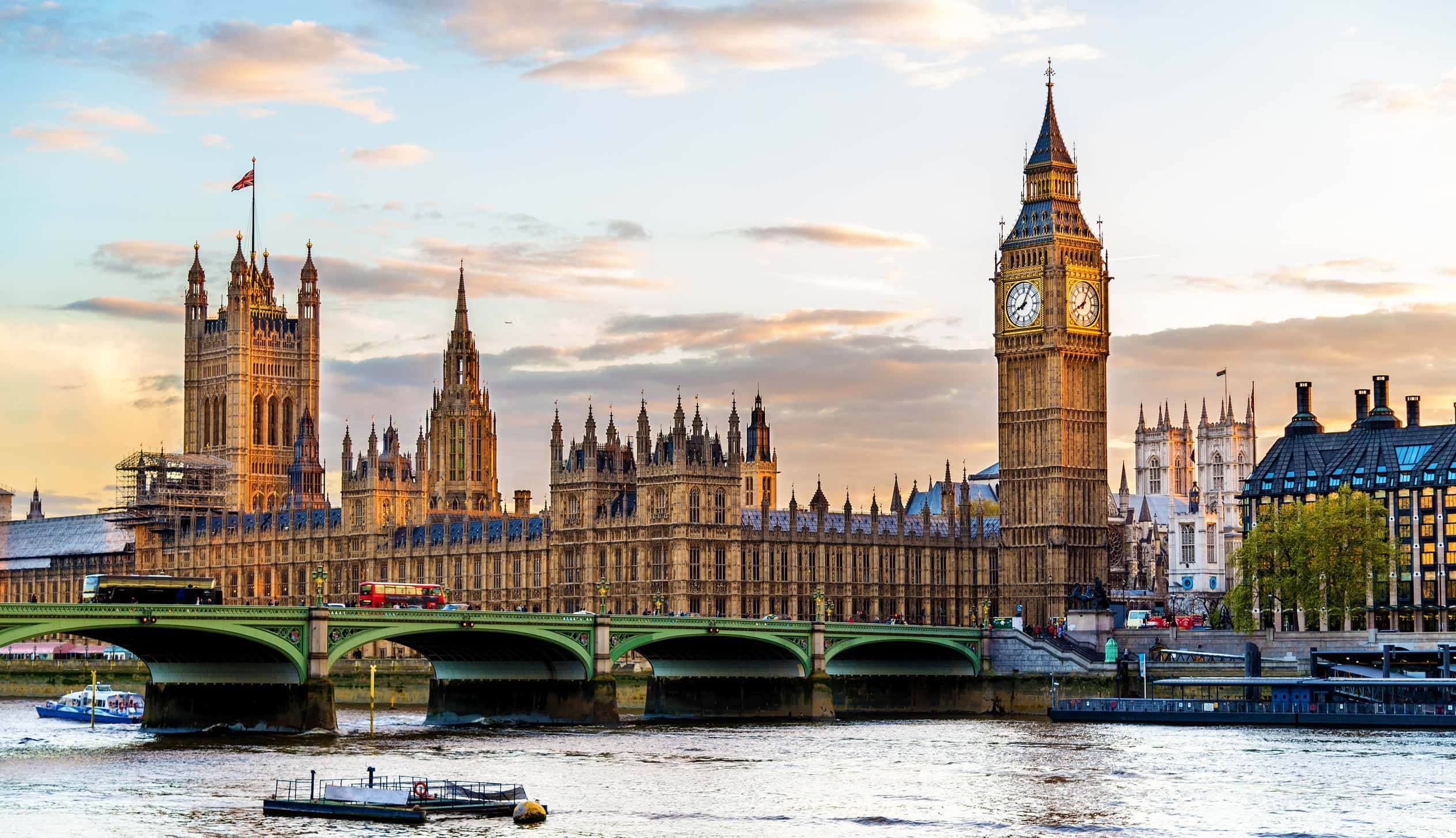 Românii care merg în Marea Britanie vor avea nevoie de un document nou din 2026