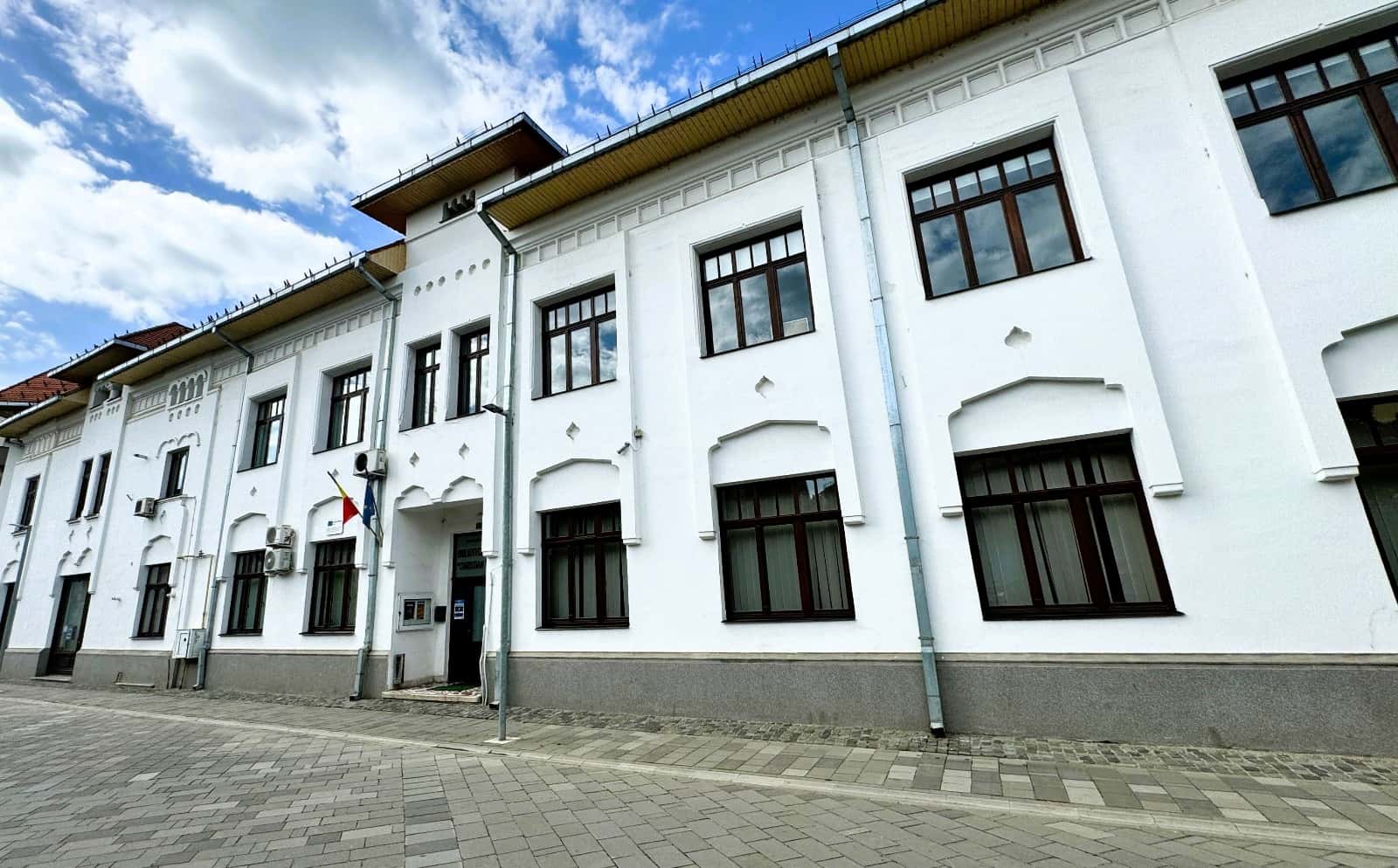 Strategiile culturale pentru Gorj, discutate la Biblioteca Județeană „Christian Tell”