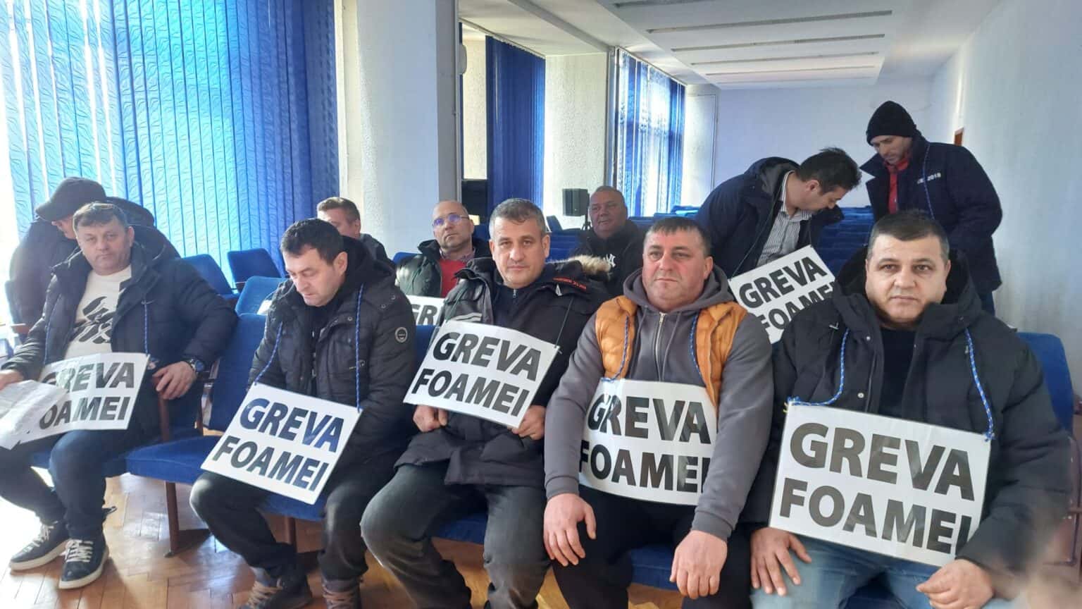 Solicitare de protest la Ministerul Energiei pentru angajații CEO