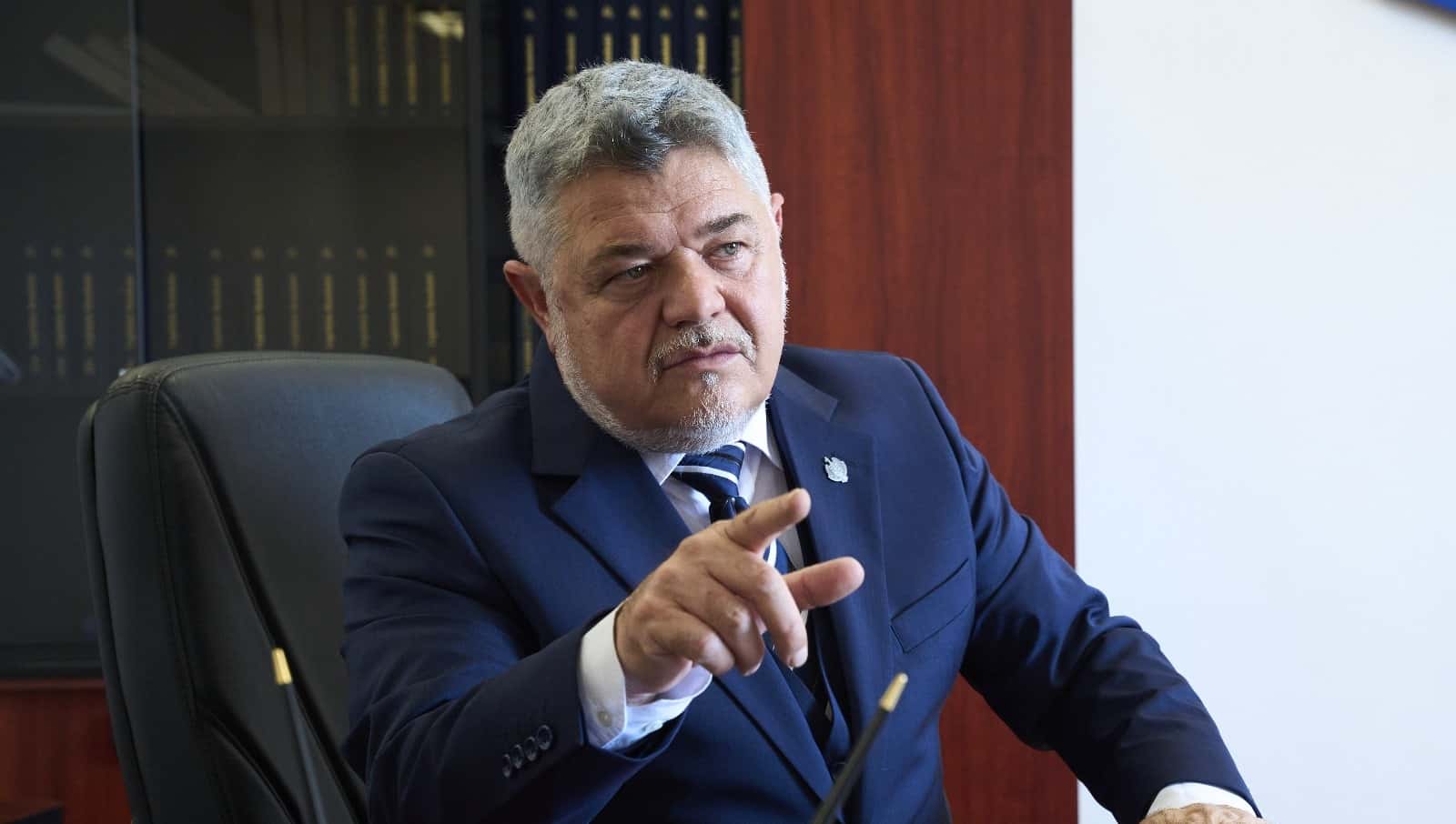 Grupul „Pace - Întâi România” va vota moțiunea PSD-AUR