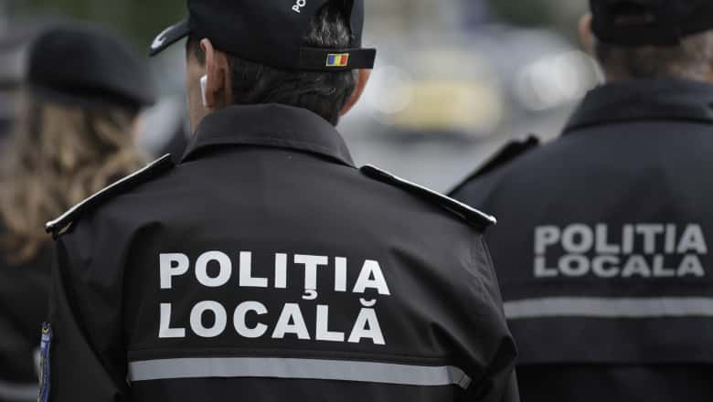 Terenurile cu ambrozie, în atenția Poliției Locale Târgu Jiu