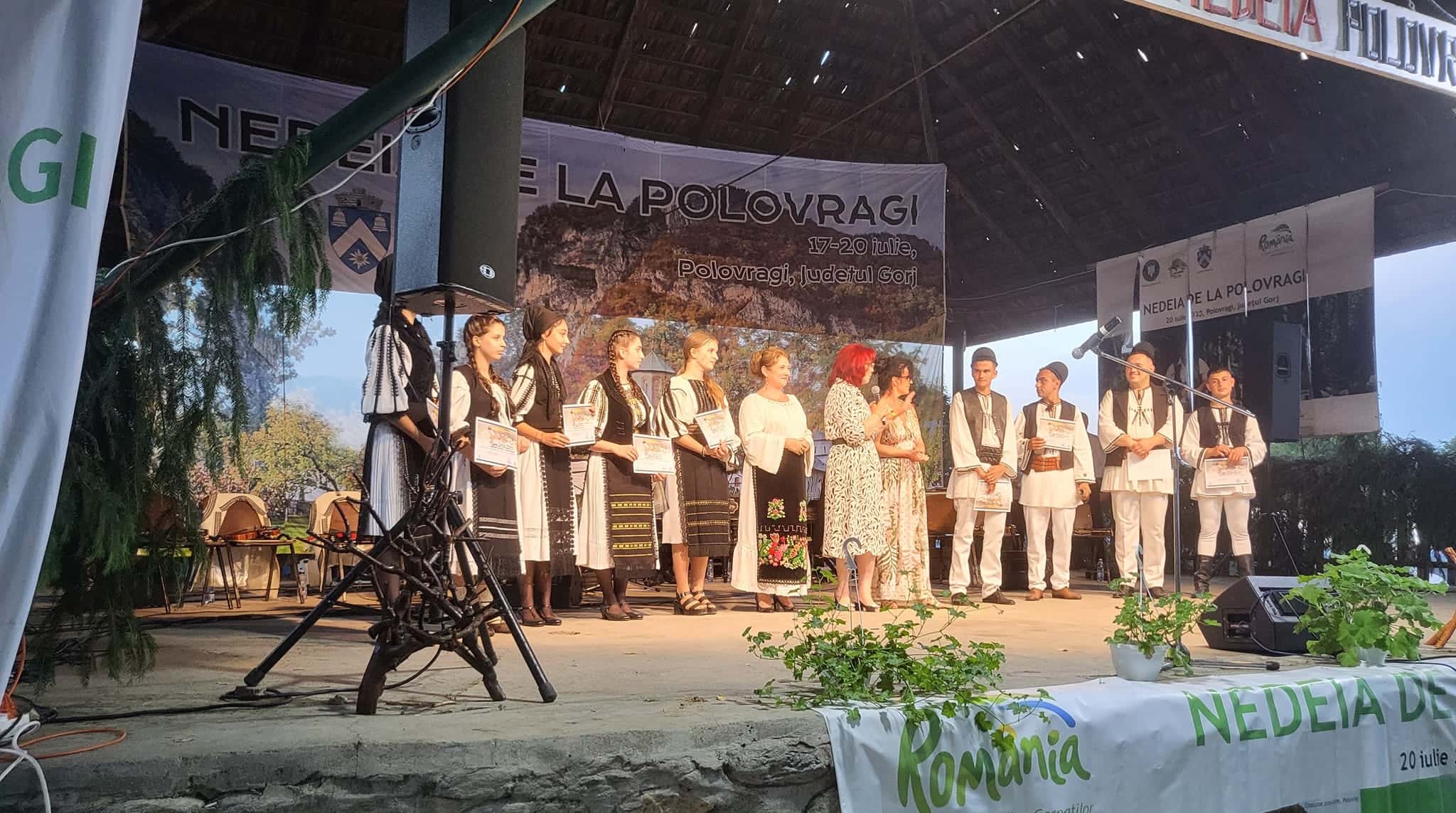 Au început înscrierile pentru Festivalul de Folclor „Cheile Oltețului” de la Polovragi