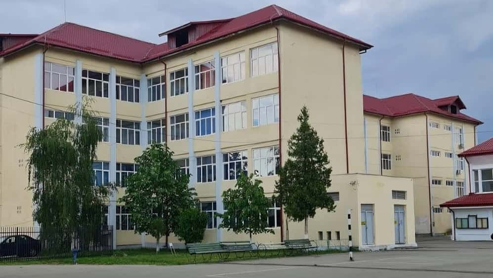 Un liceu din Târgu Jiu va fi reorganizat prin fuziune