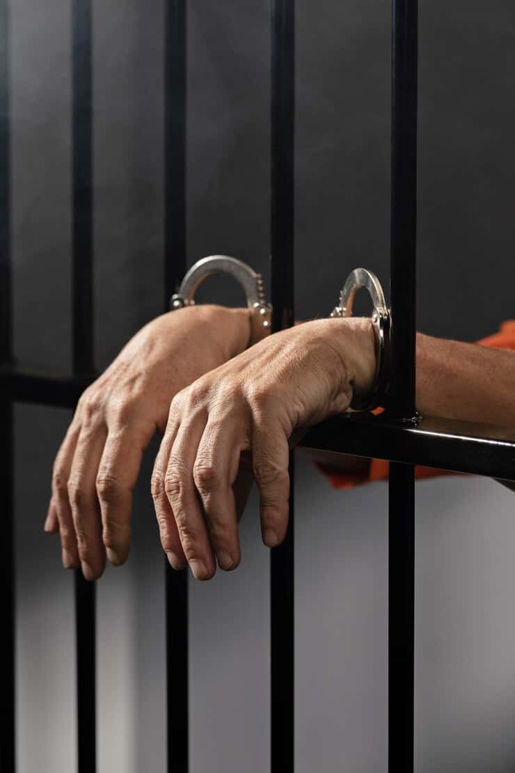 Tânăr reținut după ce a încălcat ordinul de protecție