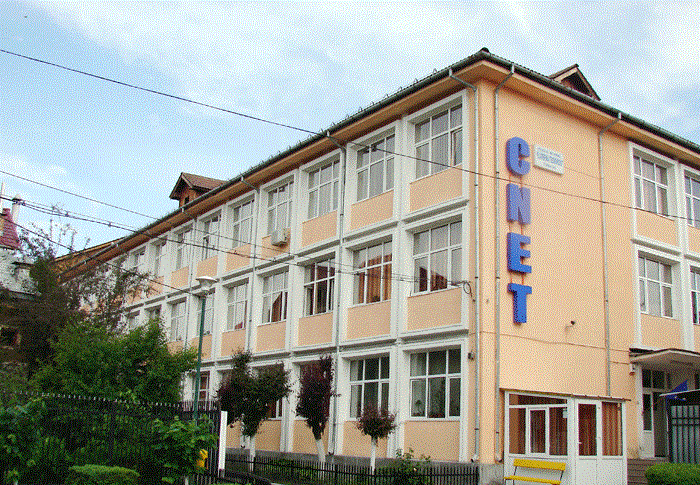 Elevii din mai multe unitati scolare, vor fi relocati in alte spatii.
