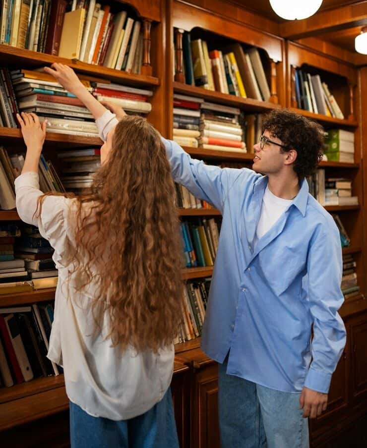 Concurs literar, astăzi, la Biblioteca ”Christian Tell”