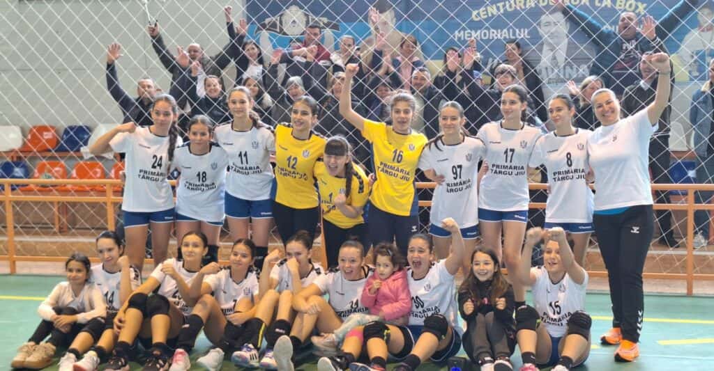 Echipa de handbal a CSM Târgu-Jiu a învins Jiul Rovinari