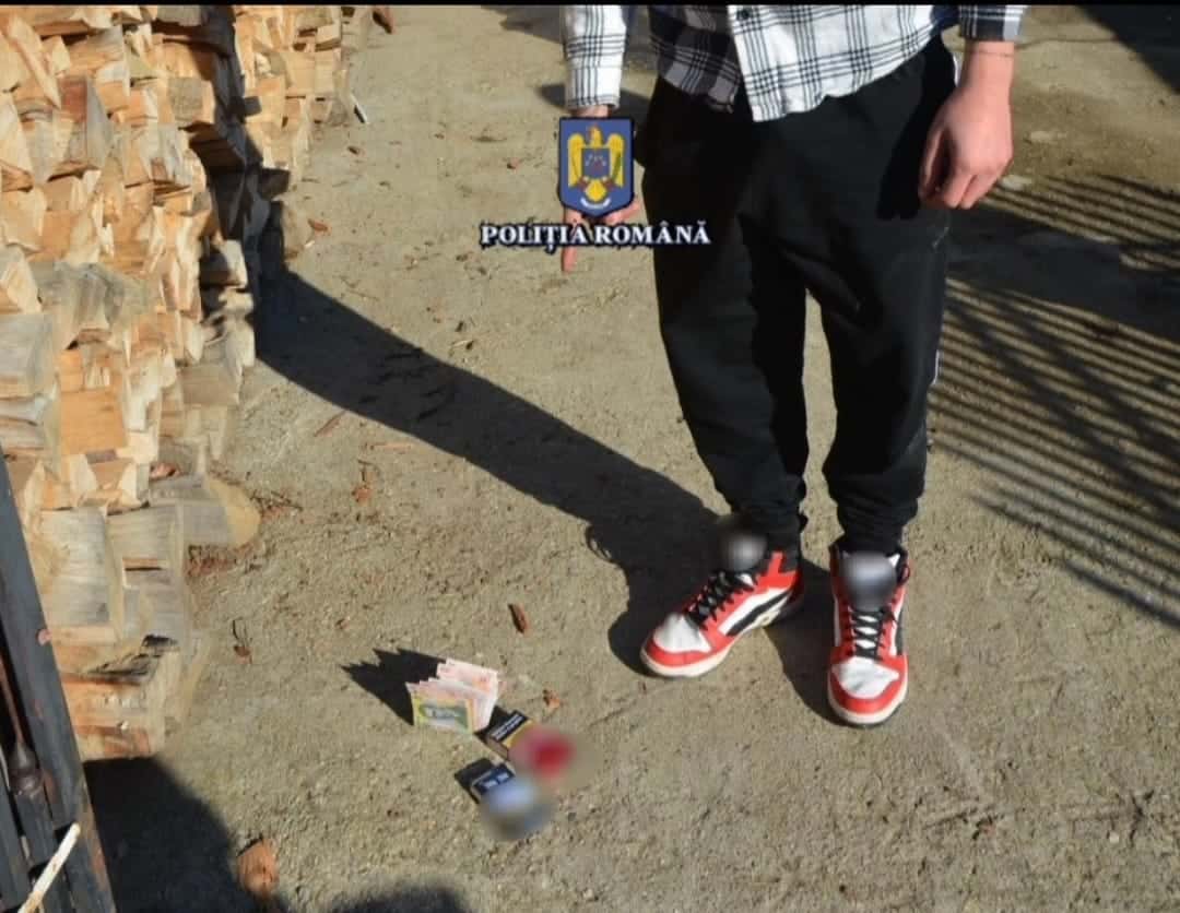 Descoperit cu câinele de urmă, după ce a furat dintr-un magazin