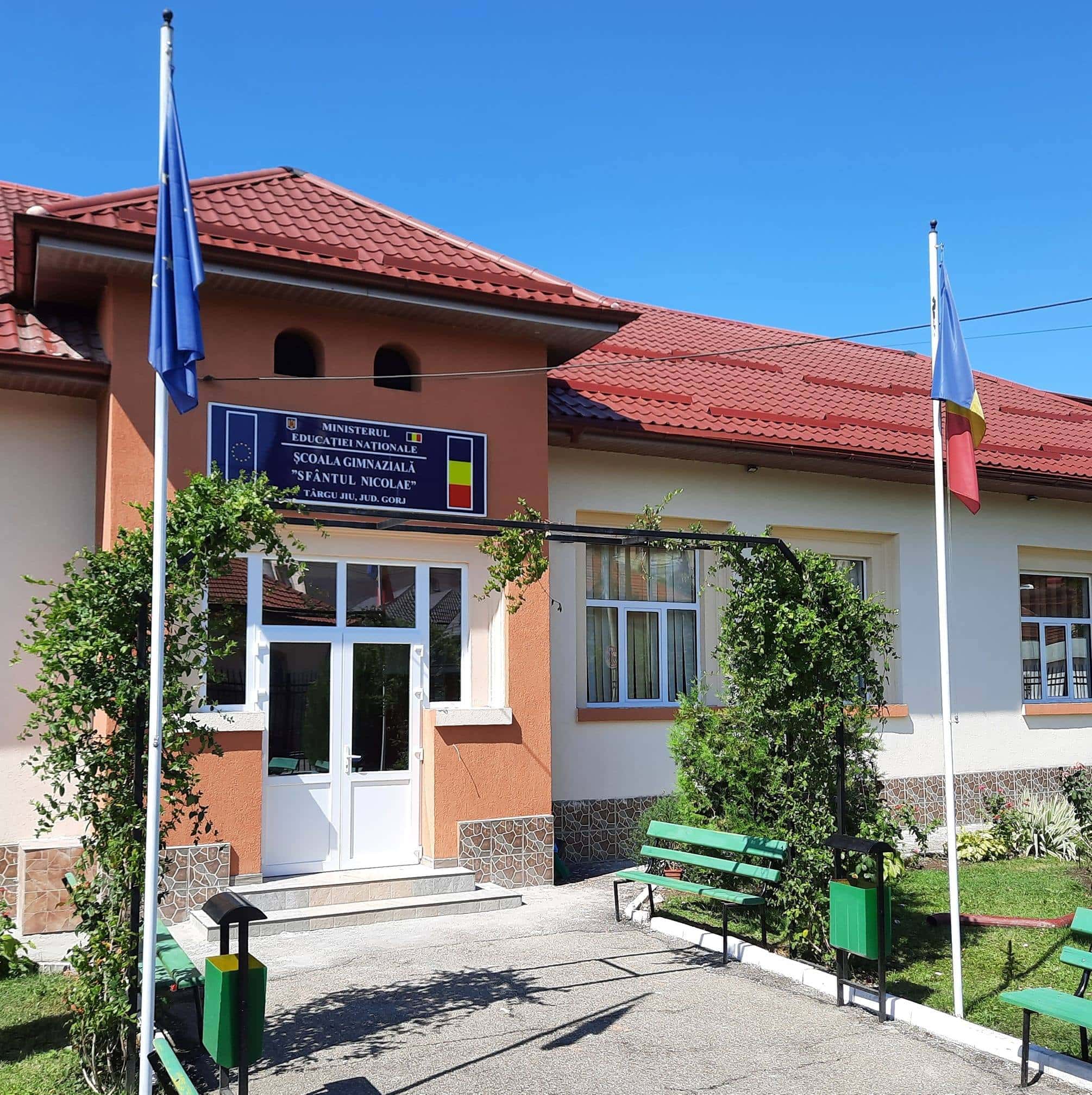 Elevii Școlii Gimnaziale "Sfântul Nicolae, încurajați să colecteze deșeurile separat