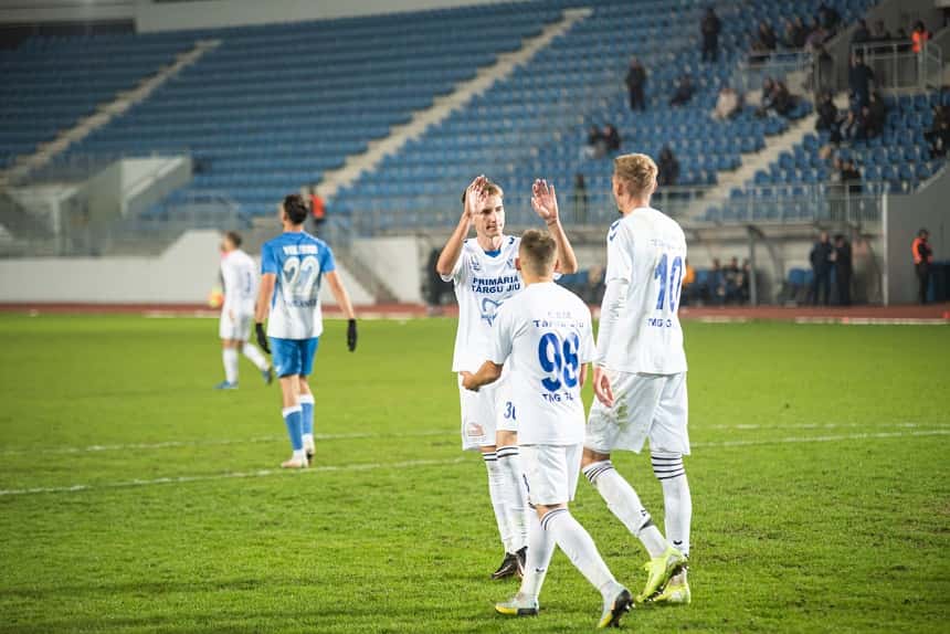 Târgu-Jiu a înregistrat a 14-a victorie la fotbal