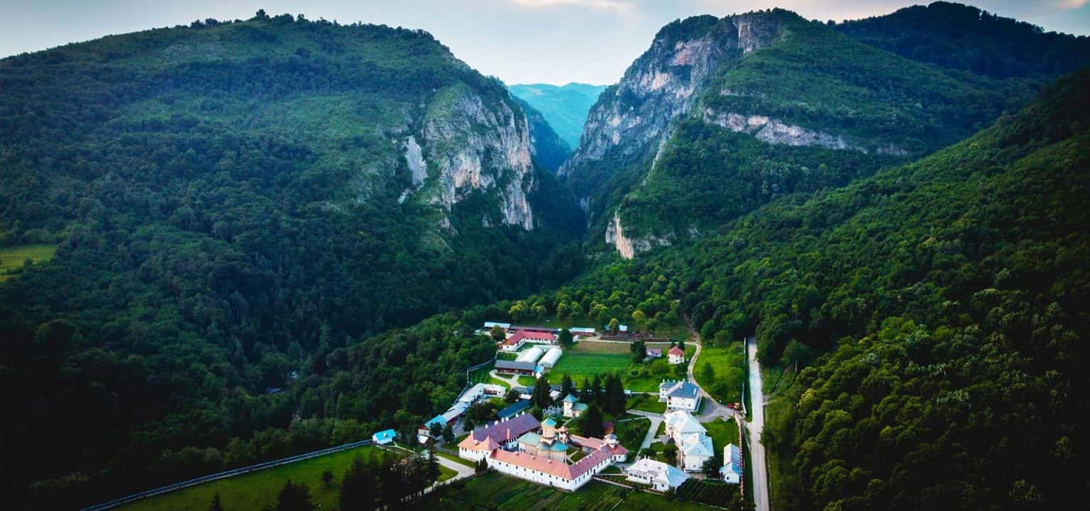 Satele din Polovragi, incluse pe lista celor mai frumoase din lume în 2024