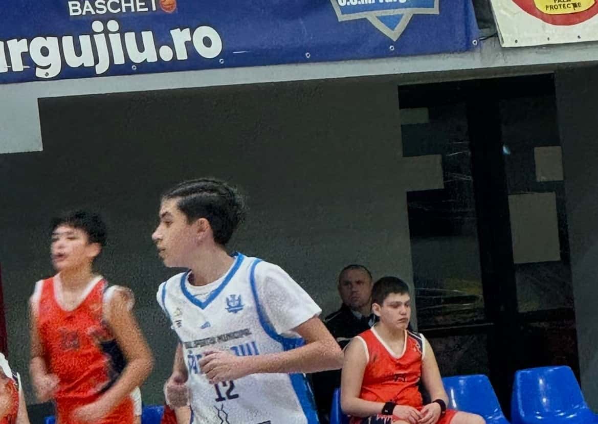 Baschetbalistul Flavius Lupulescu de la CSM Târgu Jiu, convocat de Federația Română de Baschet la lotul României U14