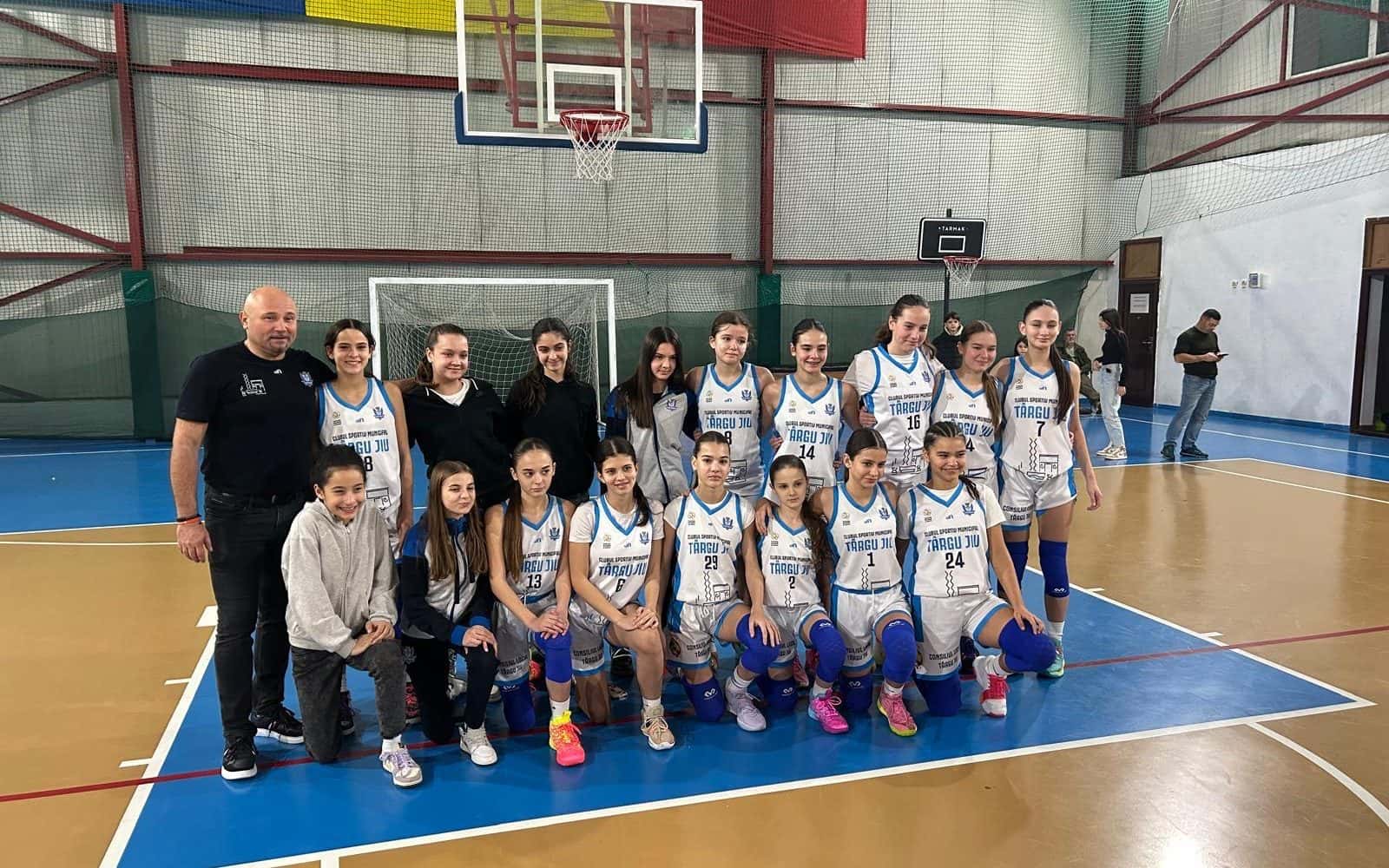 Baschetbalistele Under 14 ale CSM Târgu Jiu s-au calificat în primele 16 echipe din țară!