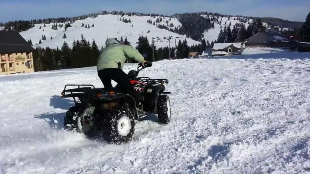 Băiat de 16 ani din Dolj, prins conducând un ATV la Rânca, fără a avea permis